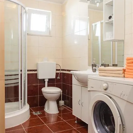 Antikar Apartment