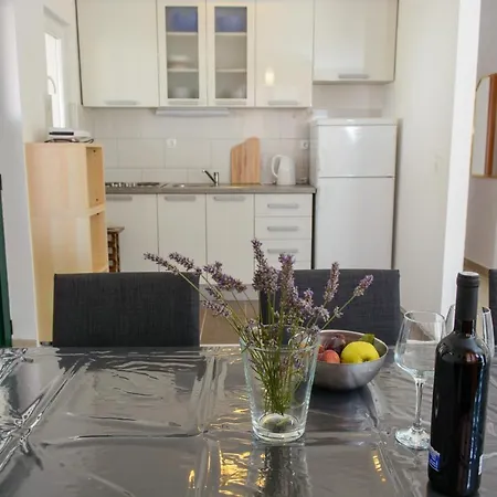 Antikar Apartment Sevid